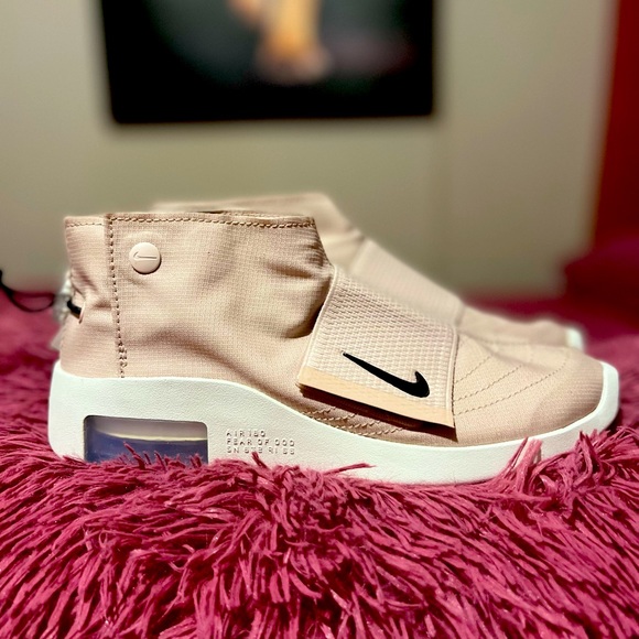 NIKE Air "FEAR OF GOD" Moccasin SZ 4 MENS AT8086-200 Particle Beige - Picture 1 of 6